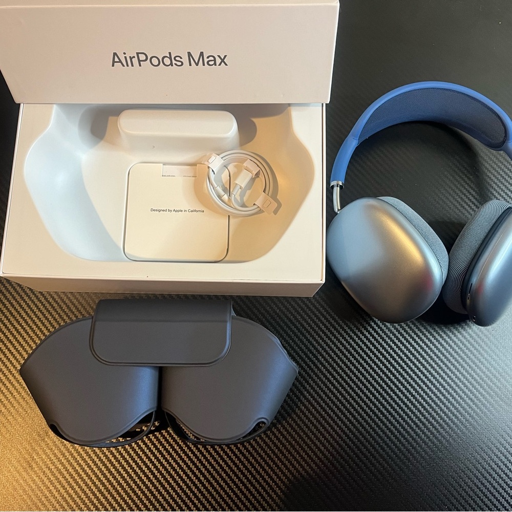 Apple AirPods Max in Blue and Silver